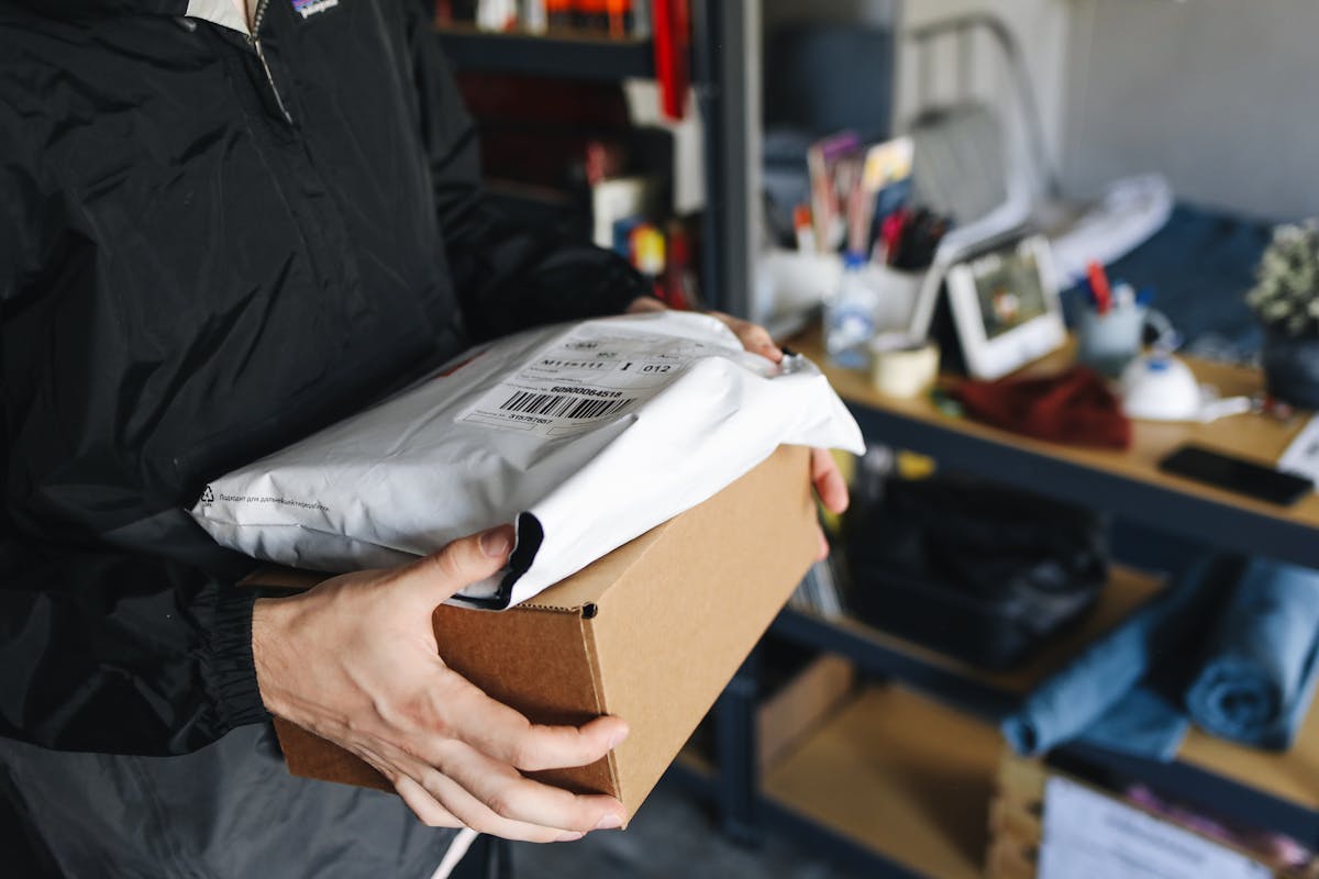 Dropshipping : Quelle Adresse Professionnelle Choisir ?