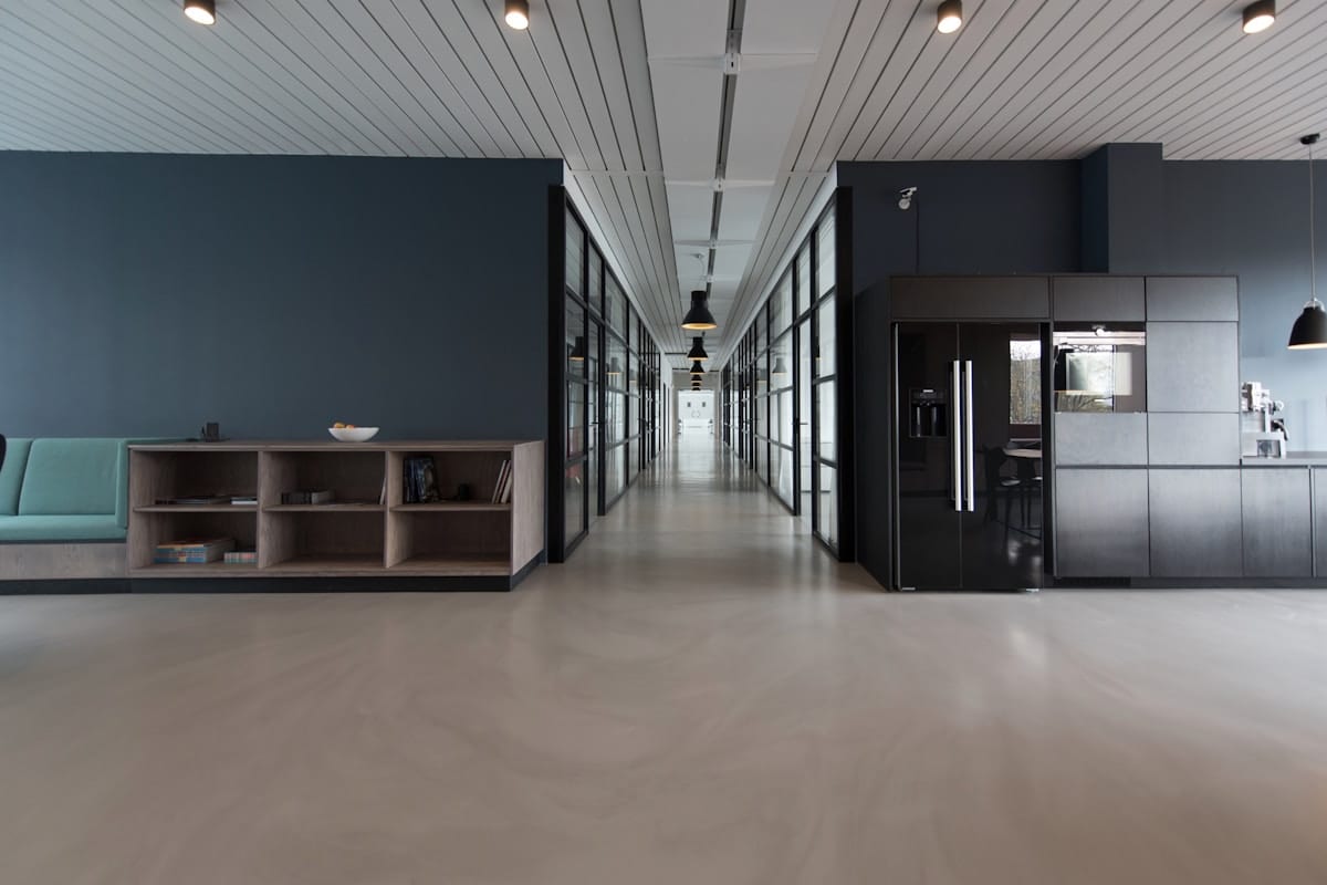 Pépinière vs Domiciliation vs Coworking Marseille